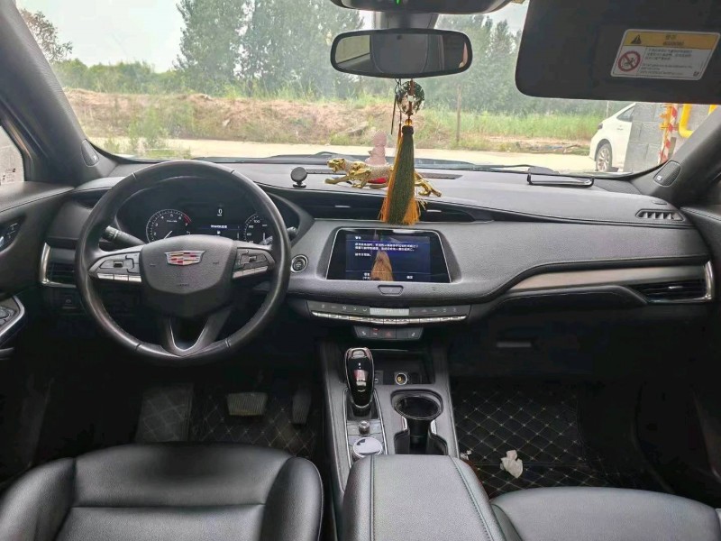 邯郸21年凯迪拉克XT44