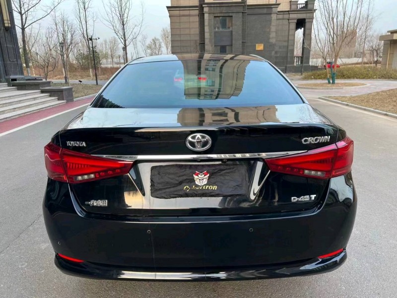 廊坊17年丰田皇冠9