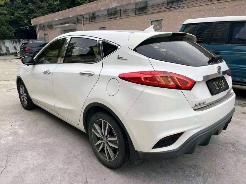 汕头17年长安汽车逸动6