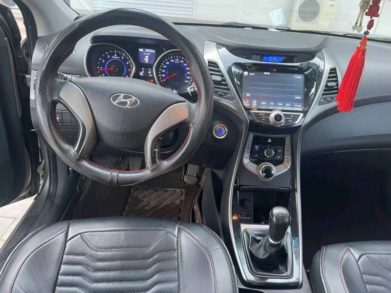 保定14年现代朗动5