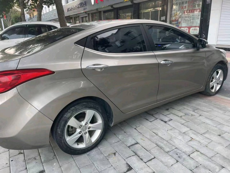 保定14年现代朗动7