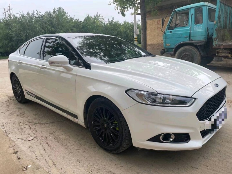 保定14年福特蒙迪欧2