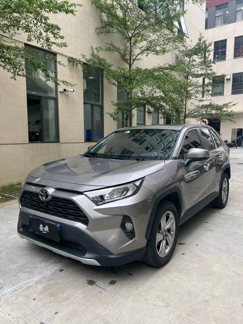 佛山22年丰田RAV43