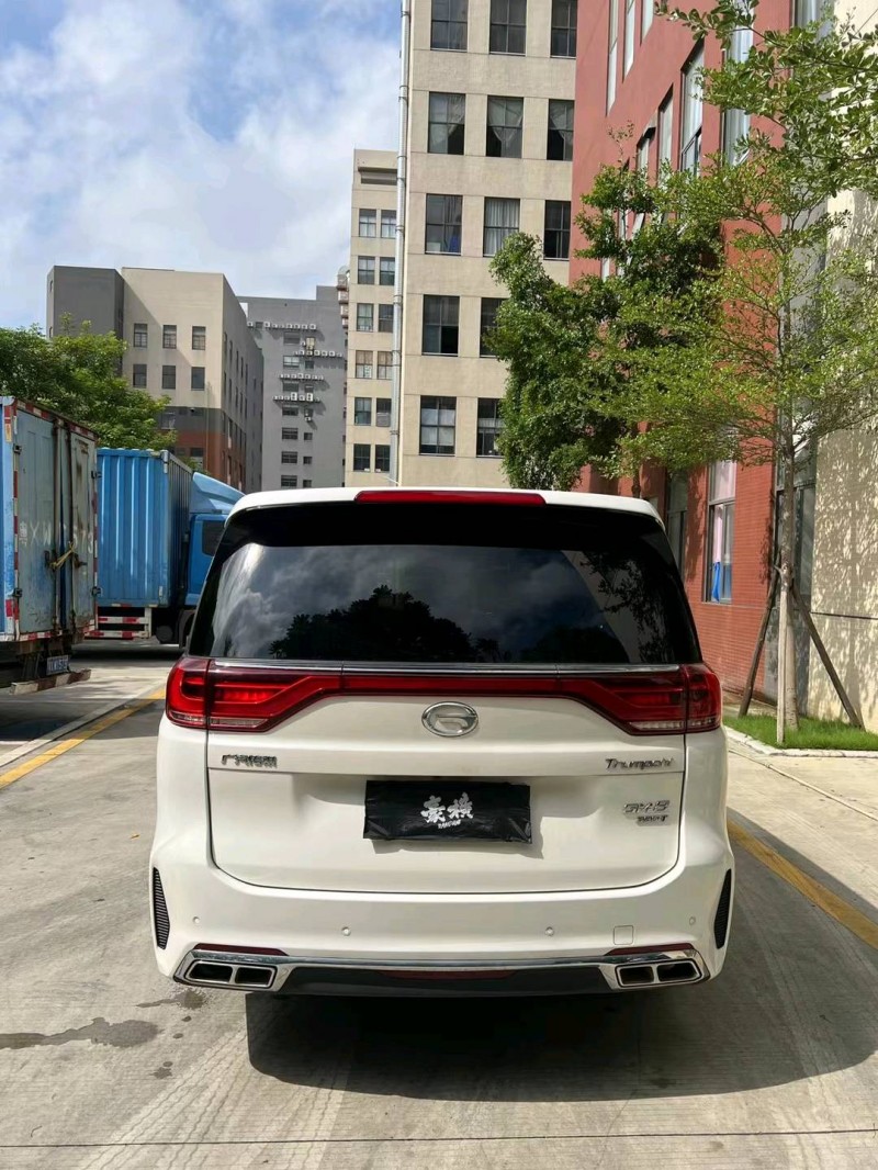 佛山20年传祺M85