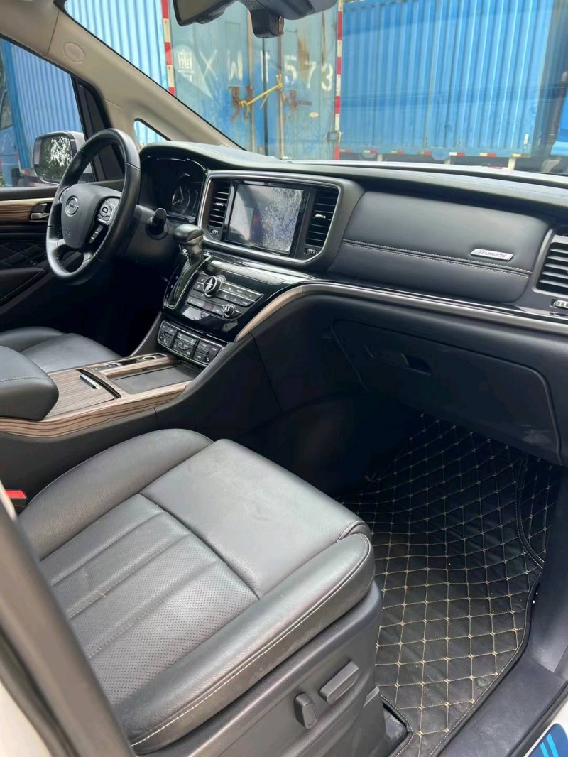 佛山20年传祺M89