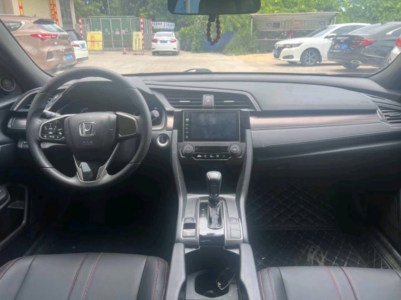 佛山21年本田思域7