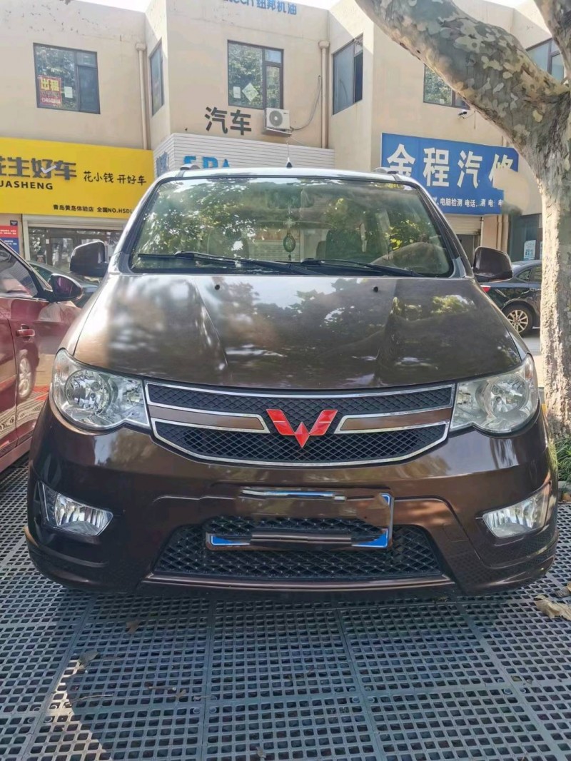 青島16年五菱汽車宏光1