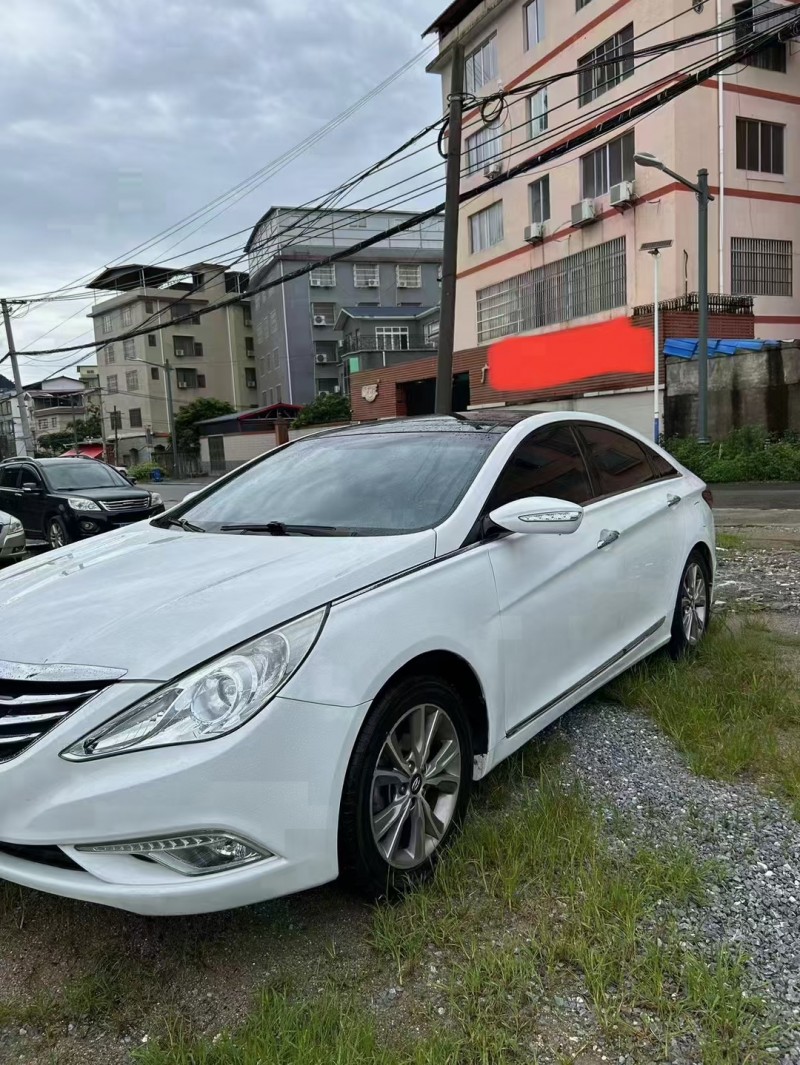 桂林15年現代索納塔八1
