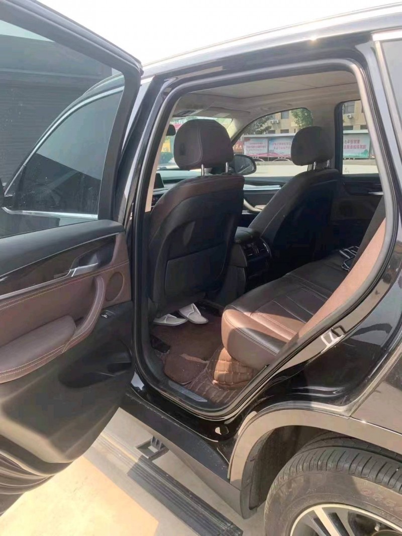 济南17年宝马X55