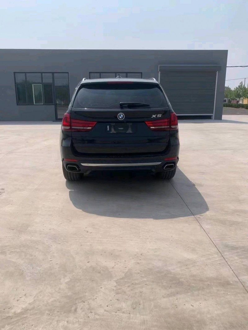 济南17年宝马X59