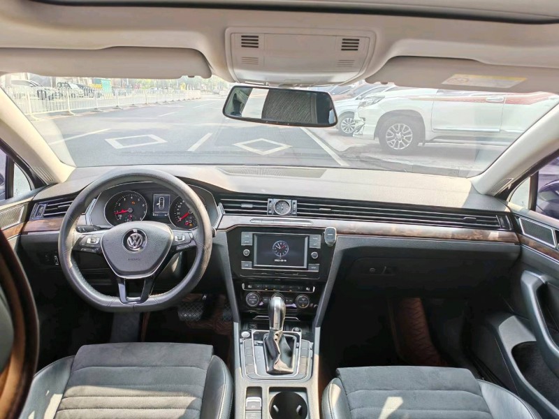 保定18年大众迈腾7