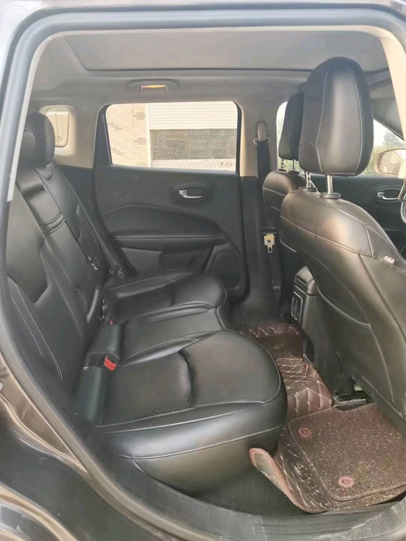 保定17年Jeep指南者5