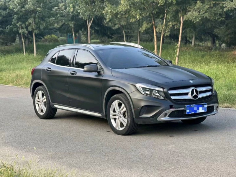 济南16年奔驰GLA3