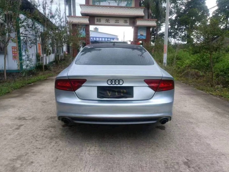 深圳11年奥迪A7L8