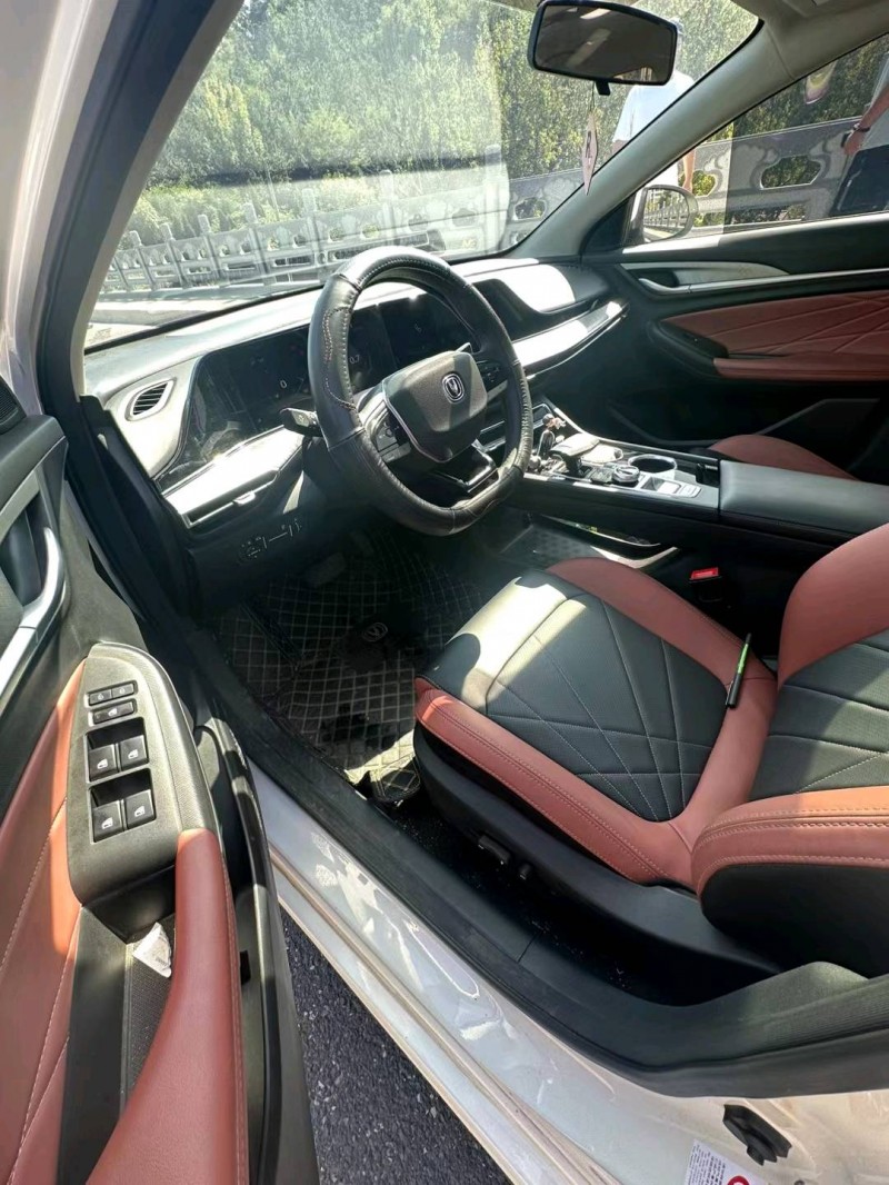 济南22年长安汽车逸动6