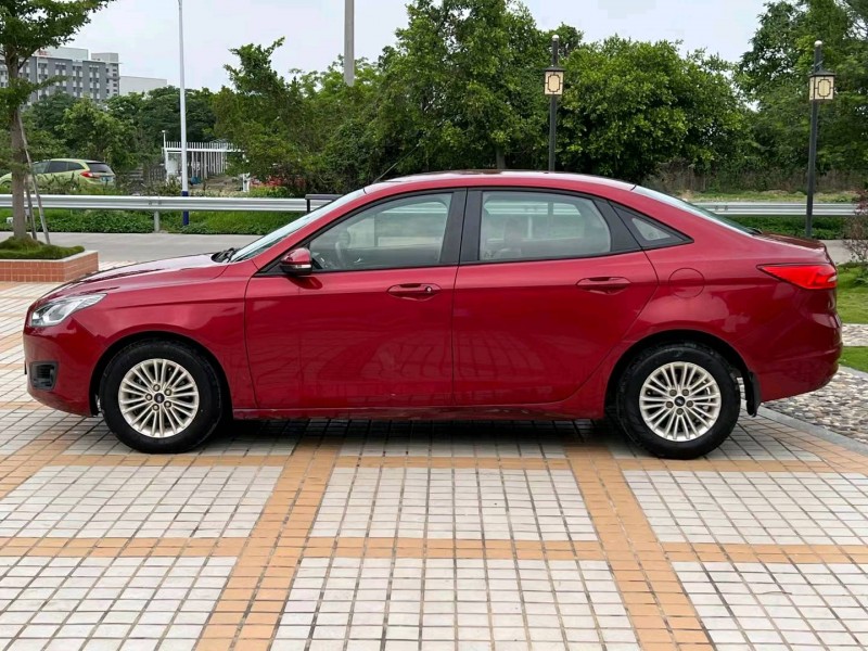 汕头15年福特福睿斯3