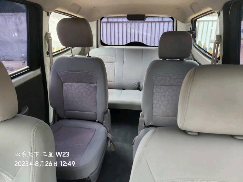 青岛16年北汽威旺M204