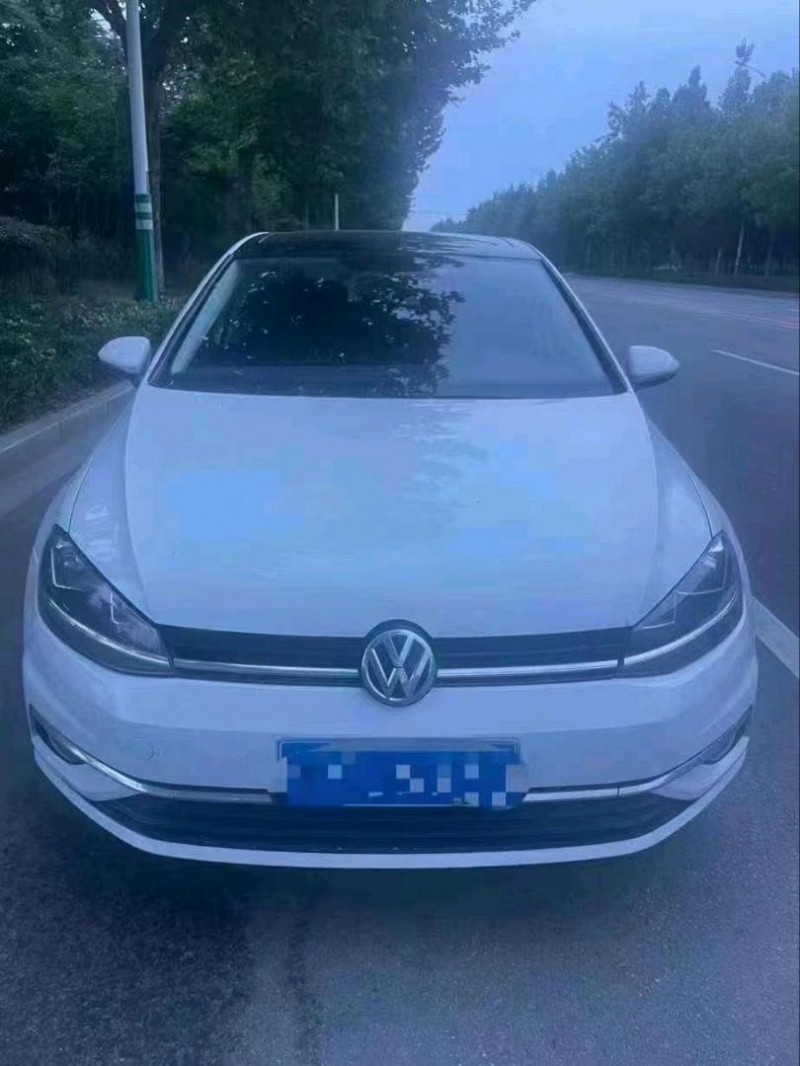 郑州19年大众高尔夫1