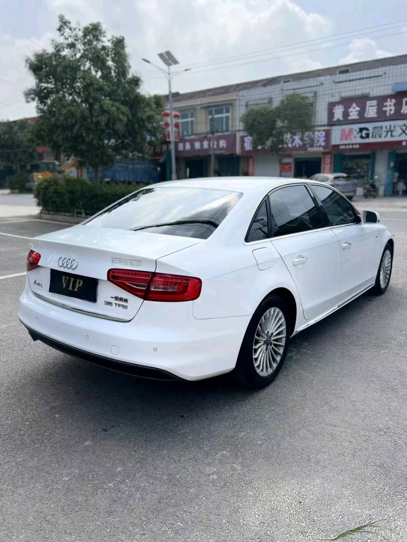 淮南16年奧迪A4L3