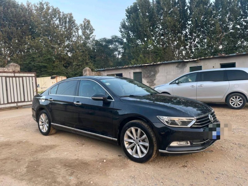 济南17年大众迈腾3