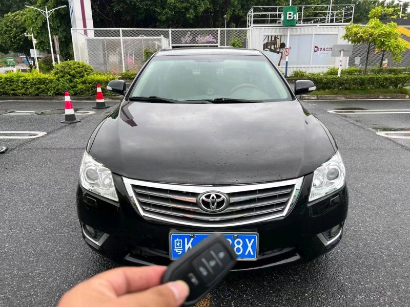 广州10年丰田凯美瑞1