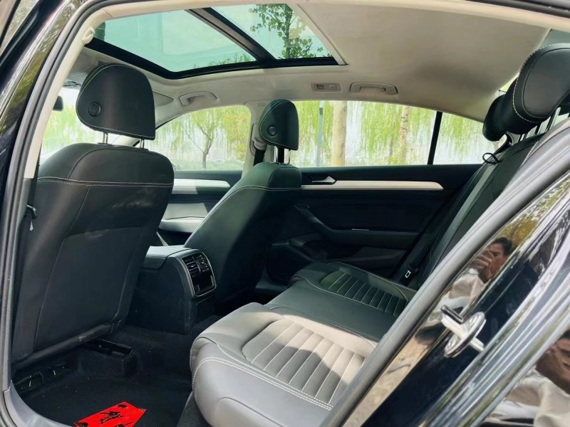 济宁22年大众迈腾5