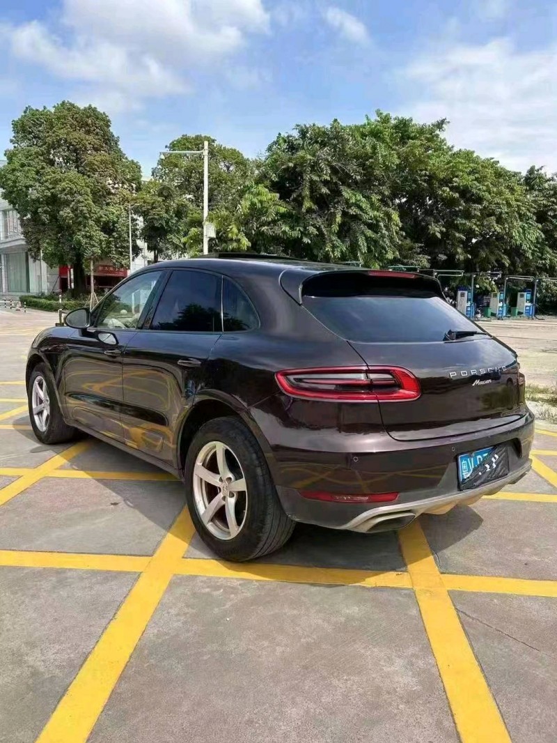 珠海16年保时捷Macan6