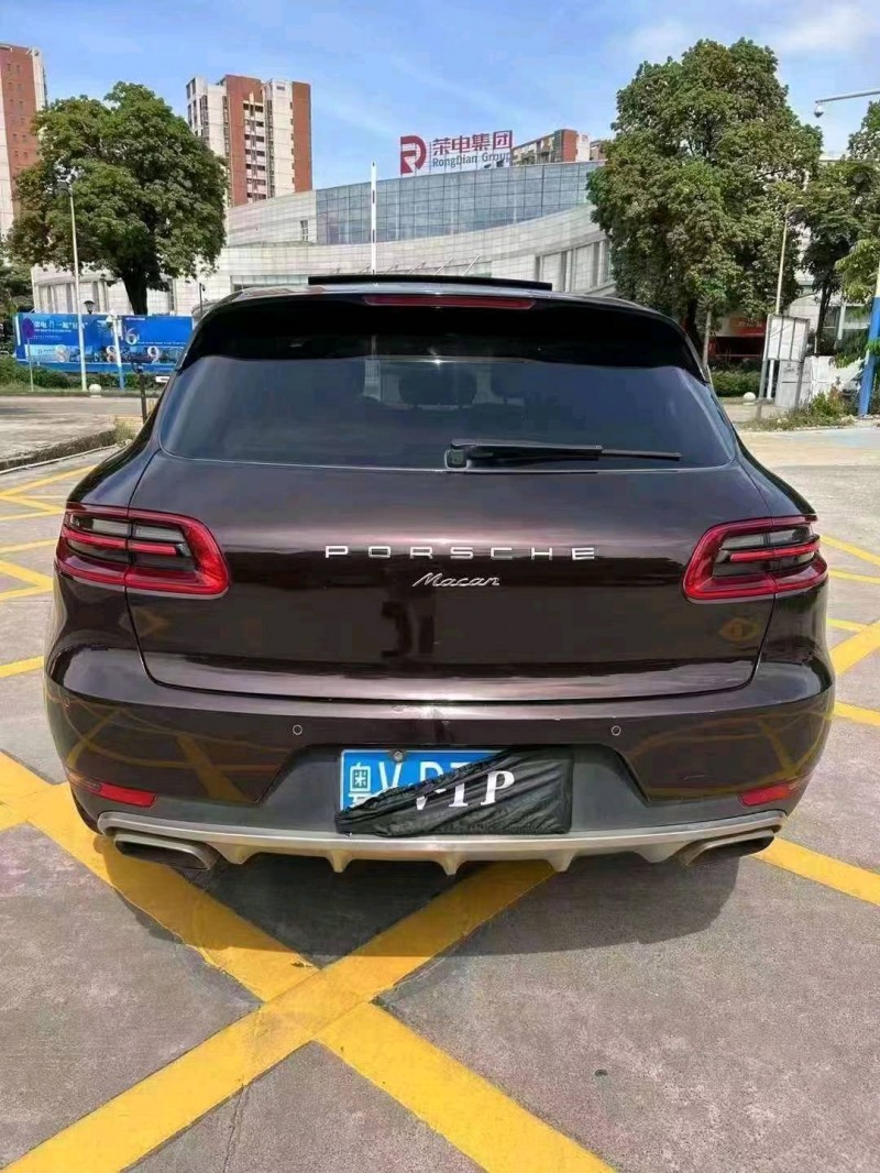 珠海16年保时捷Macan9