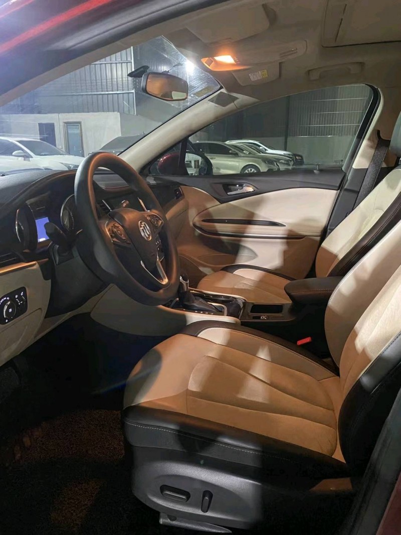 深圳19年别克威朗7