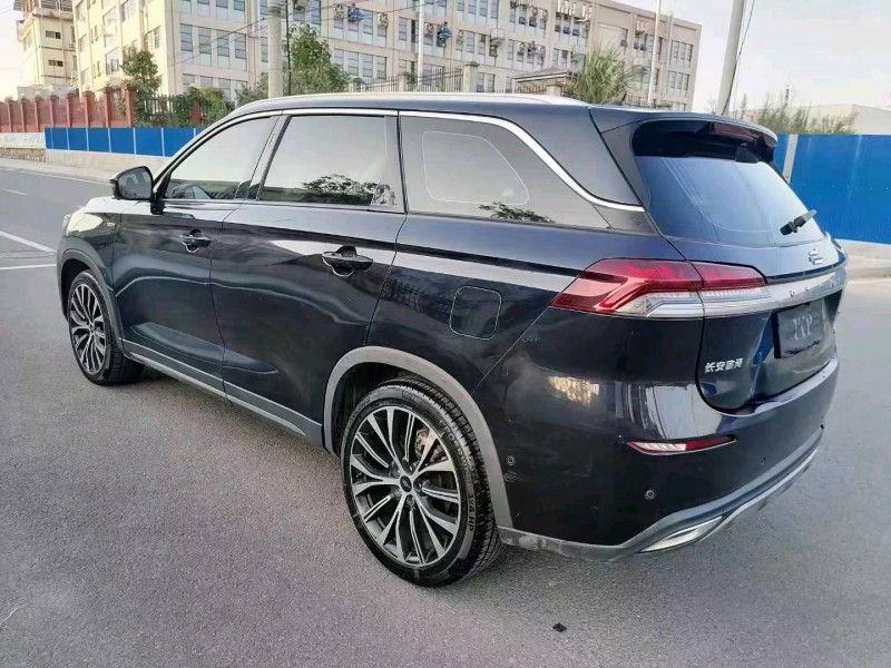 北海20年長安汽車歐尚9