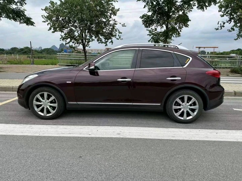 东营14年英菲尼迪QX503