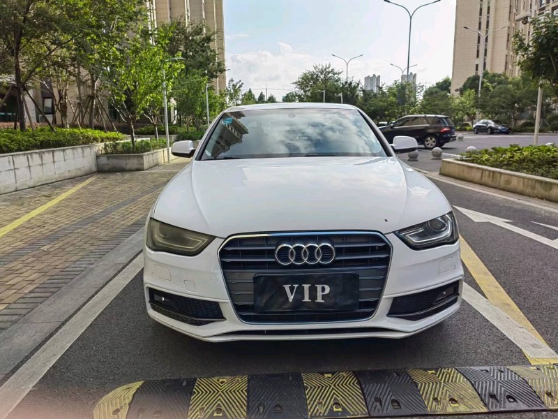 苏州16年奥迪A4L1