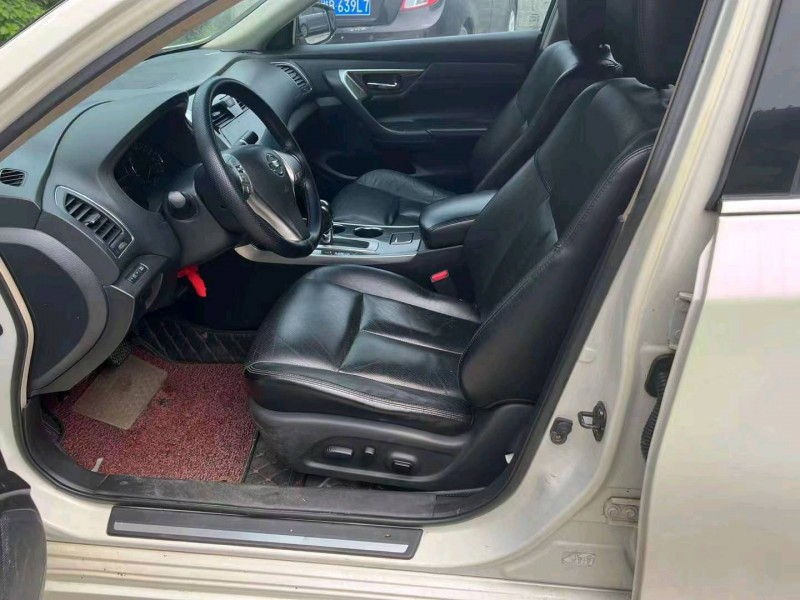 邯郸14年日产天籁5