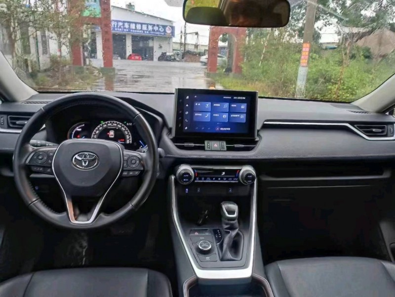 珠海21年丰田RAV4荣放7