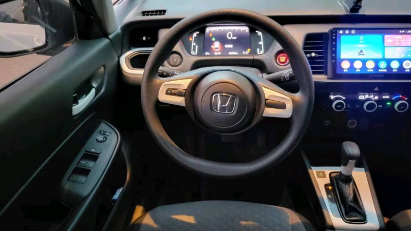 邯郸21年本田飞度8