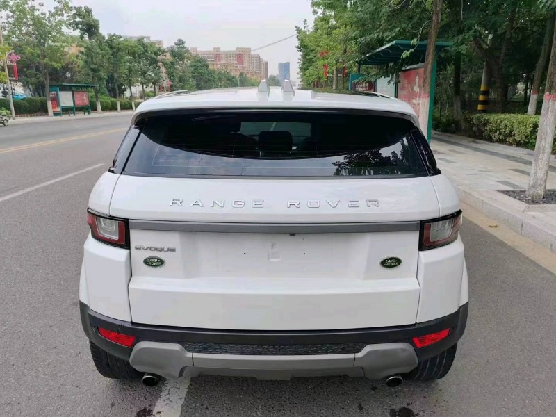 枣庄17年路虎揽胜极光(进口)3