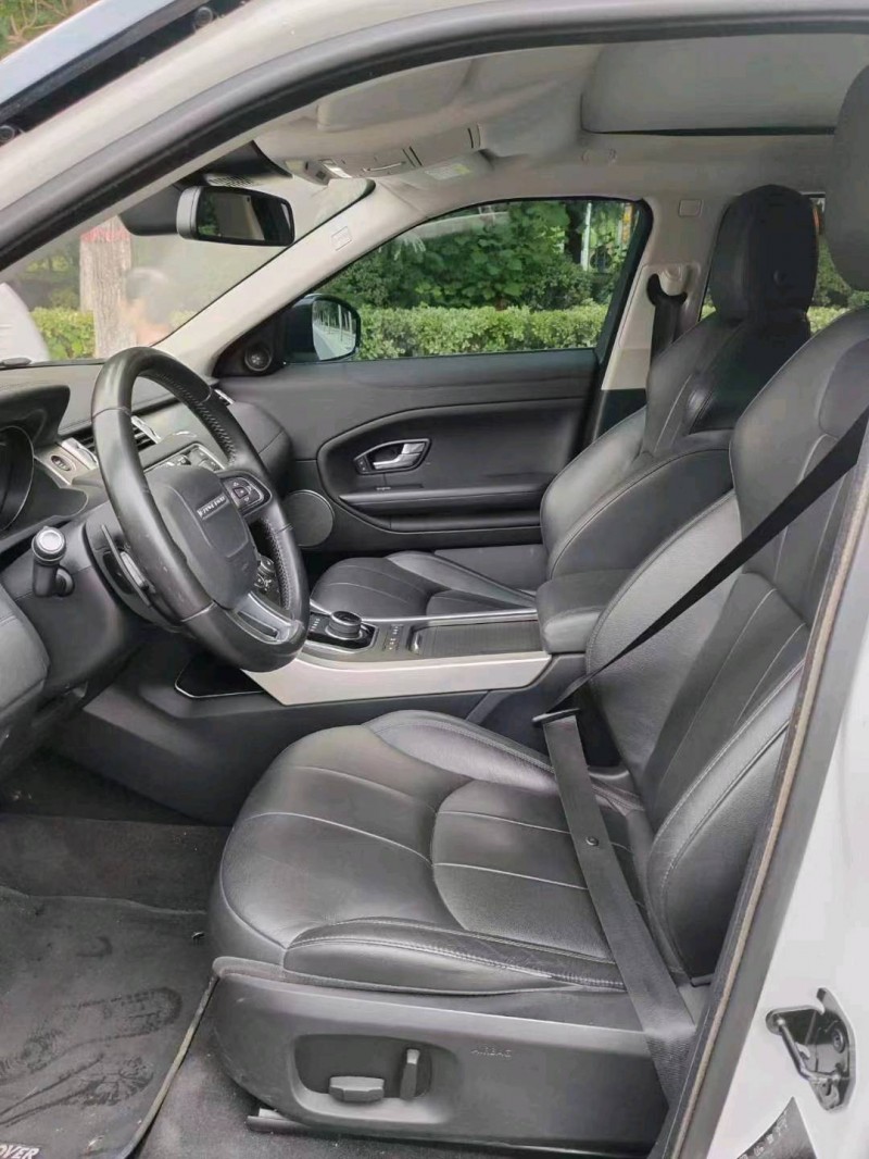 枣庄17年路虎揽胜极光(进口)5