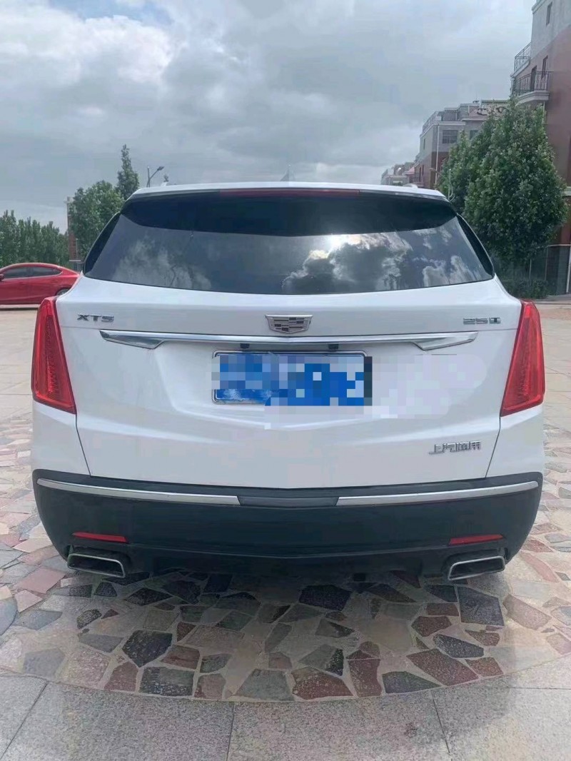 烟台18年凯迪拉克XT57