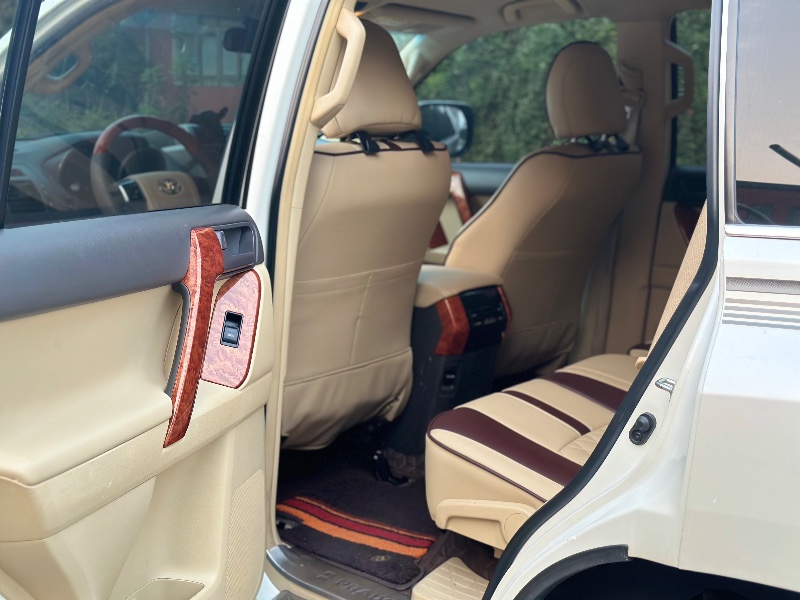 郑州15年丰田普拉多8