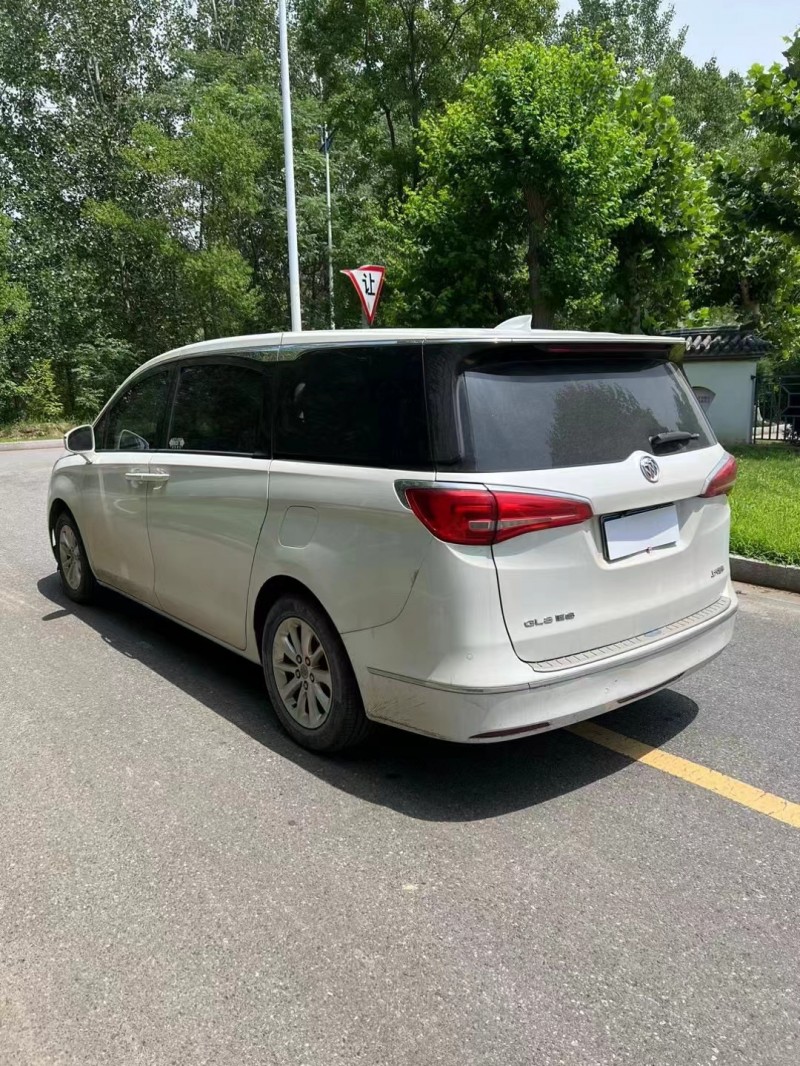 宿迁18年别克GL84