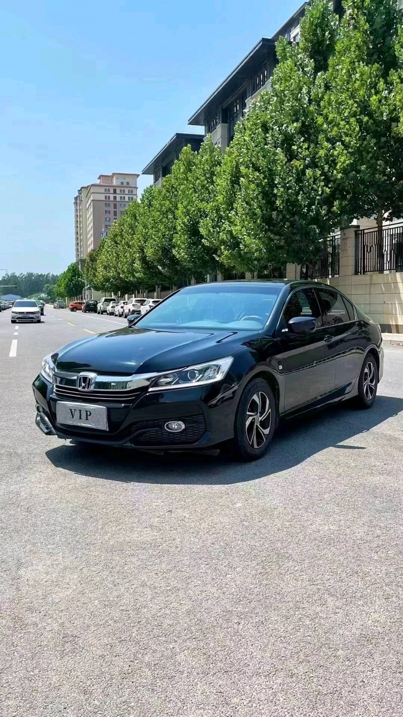 廊坊17年本田雅阁2