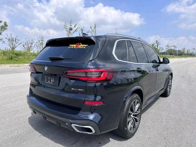 盐城21年宝马X59