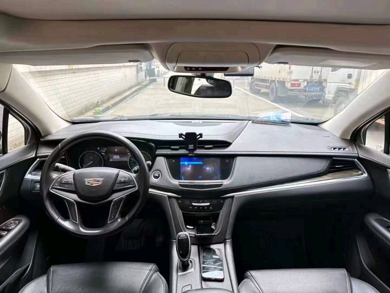 九江18年凱迪拉克XT58