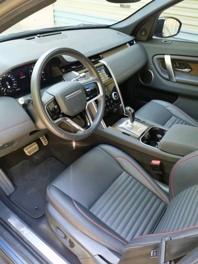 东营22年路虎发现8