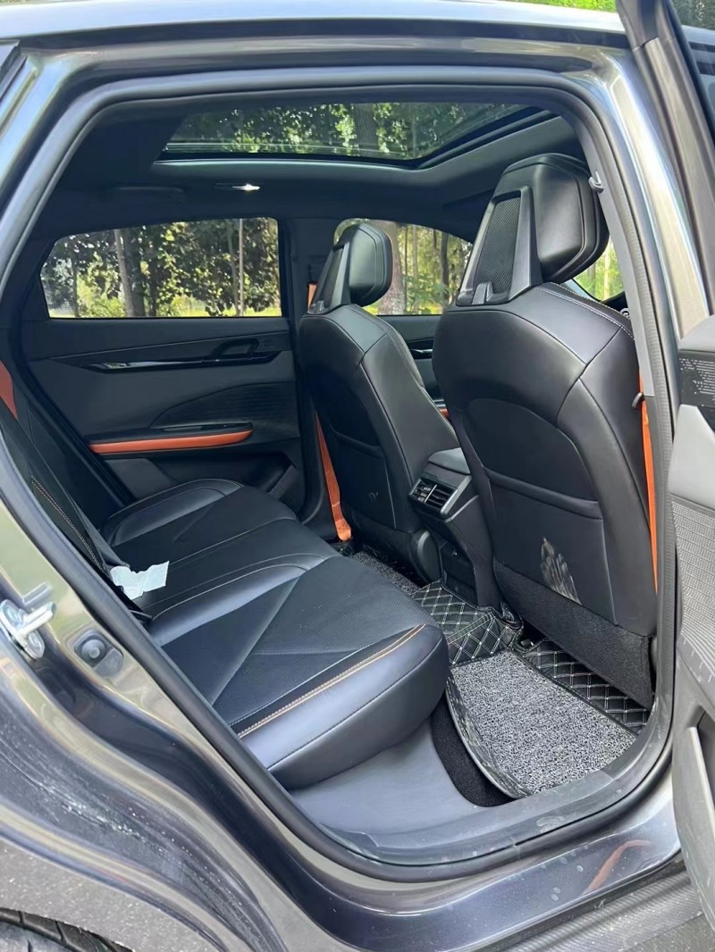 宿迁23年长安汽车UNI-V6