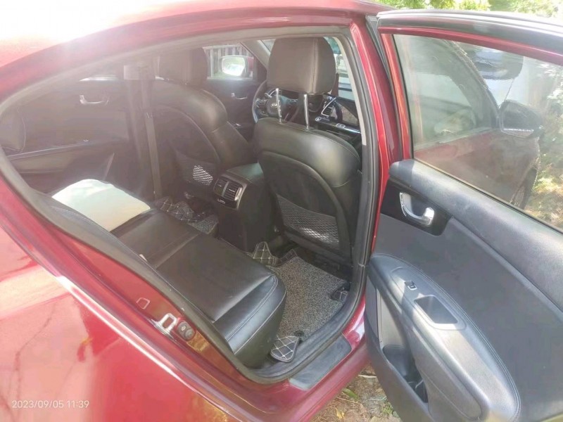 邯郸16年起亚K44