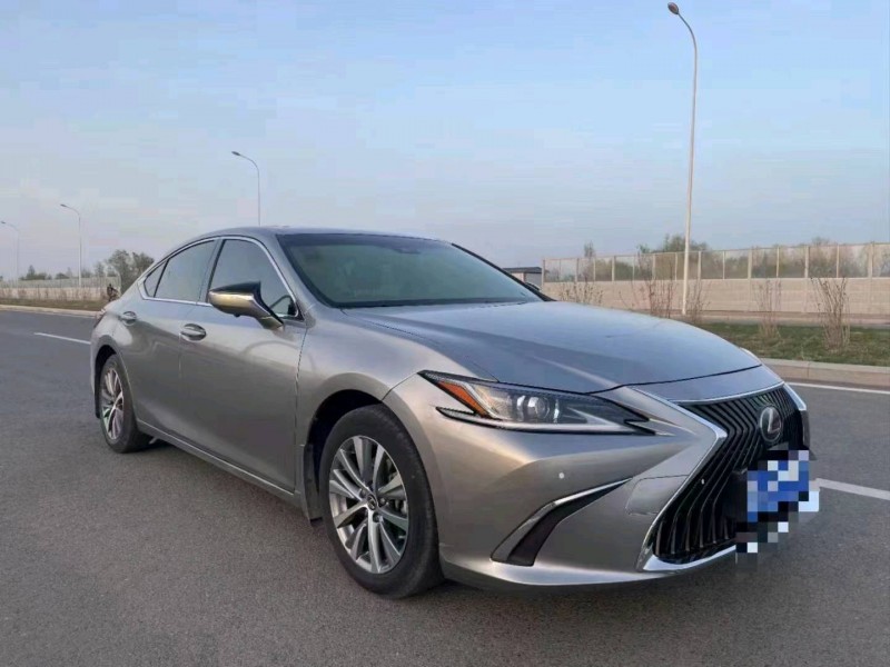 邯郸20年雷克萨斯ES2