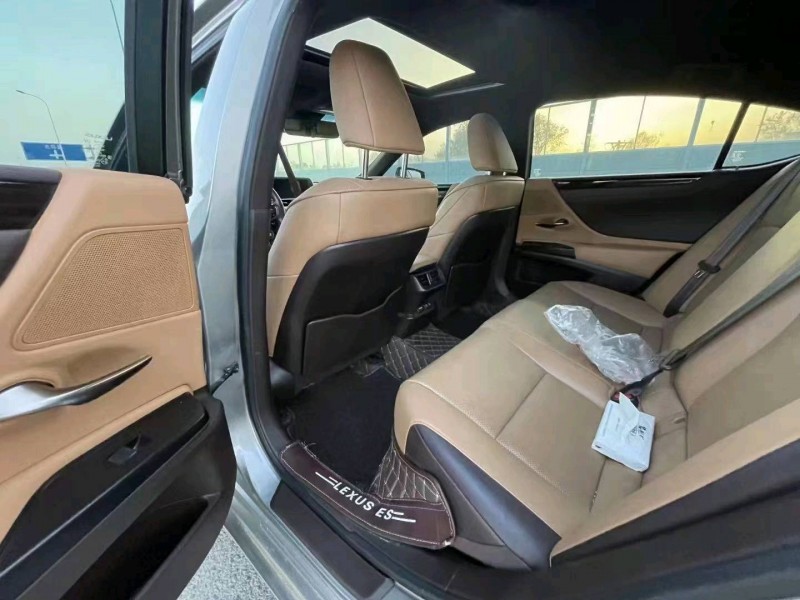 邯郸20年雷克萨斯ES5