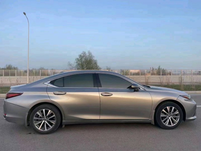 邯郸20年雷克萨斯ES7