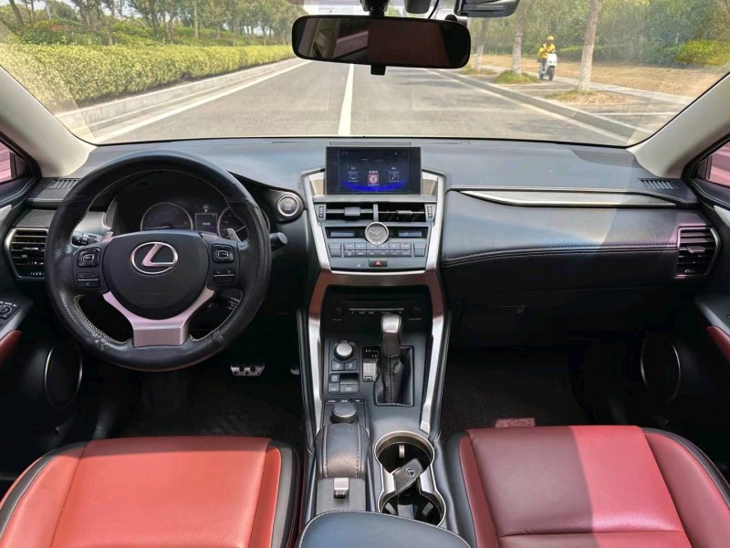 盐城16年雷克萨斯NX7